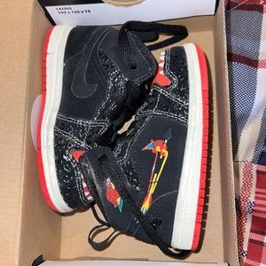 Jordan 1 mid size 5c